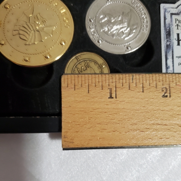 Harry Potter Gringotts Bank Coins - Picture 11 of 12